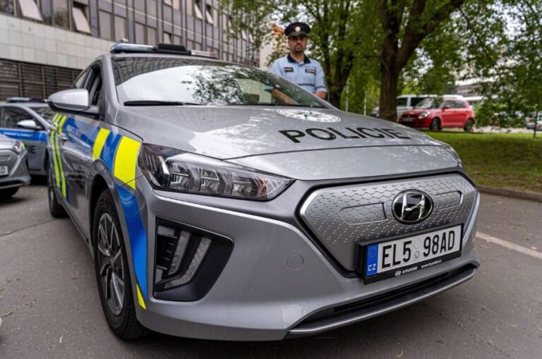 Hyundai Ioniq Electric joins Czech Republic police fleet